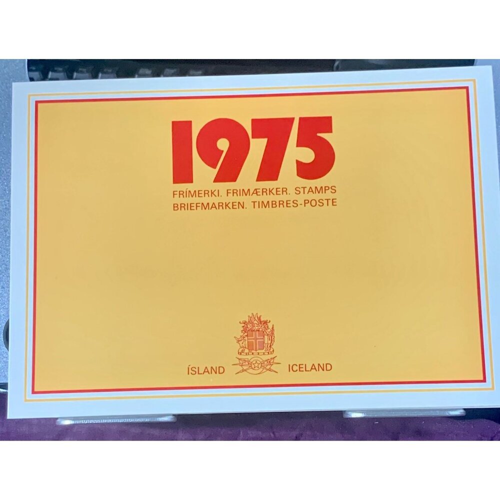 1975 Iceland Stamp Collection Booklet With Historical Stamps & Descriptions